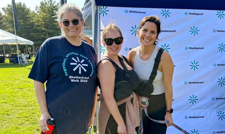 APEX team members walking in the Chicago Shatterproof walk to end the devastation caused by addiction in America.